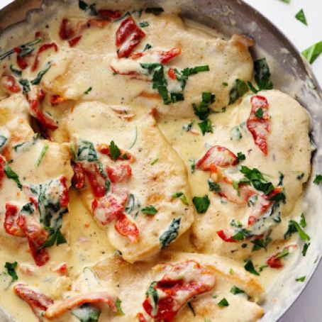 CREAMY TUSCAN GARLIC CHICKEN