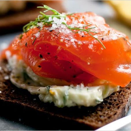 SMALL BATCH GRAVLAX w/FENNEL-ORANGE BUTTER