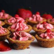 Cookie Cups with Strawberry Cream