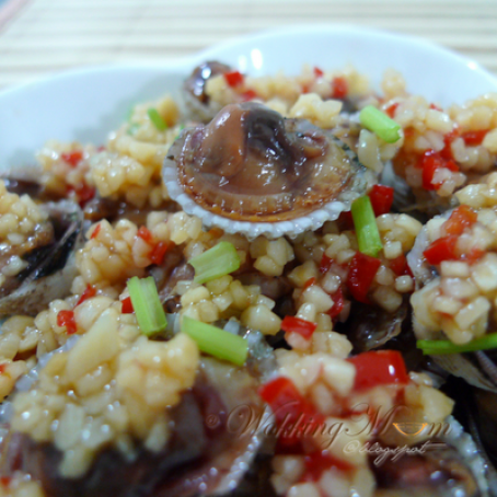 SEAFOOD - Blanched Cockles with Garlic 蒜香伴氽烫血蚶
