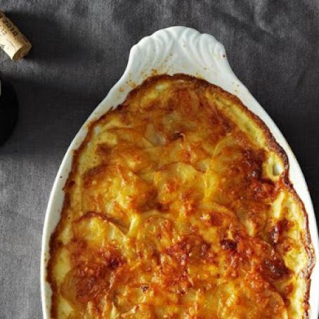 Scalloped Potatoes with Caramelized Onions