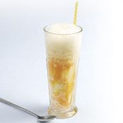 Apricot-Vanilla Sparkling Wine Floats
