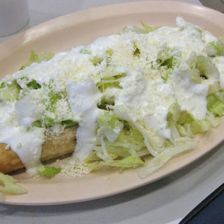 TACOS DORADOS DE POLLO