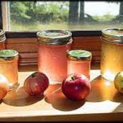 Homemade Apple Jelly