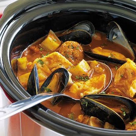 Slow Cooker Sausage and Seafood Ragout
