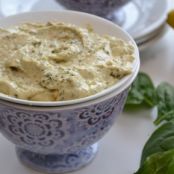 White Bean Spinach & Basil Hummus
