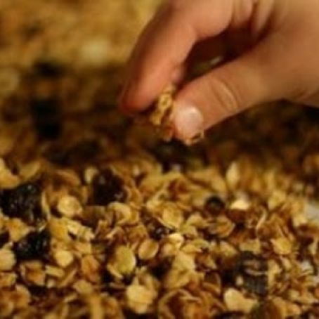 Easy Crock Pot Granola (Crisp)