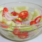 Pepinos encurtidos (ah-jaht)