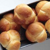 No-Knead Cloverleaf Rolls