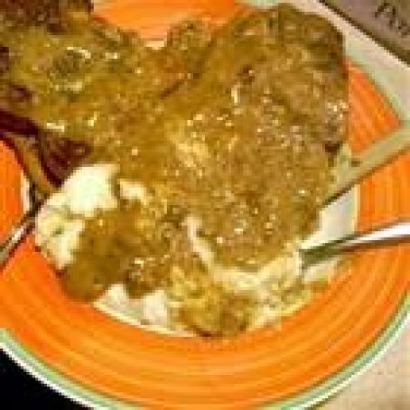 CROCK POT CUBED STEAK AND GRAVY