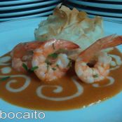 CREPS DE PASTA FILO CON PESCADO Y SALSA DE LANGOSTINOS