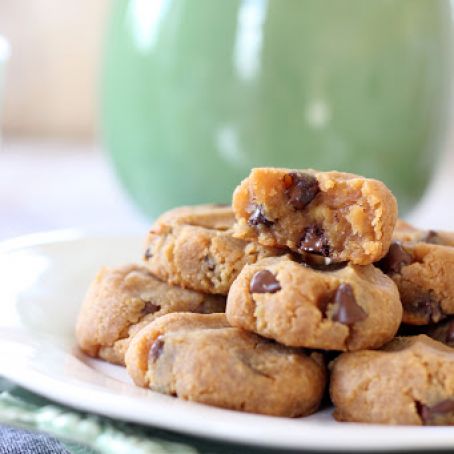 bite - Healthy Protein Peanut Butter Chocolate Chip Cookie Dough Balls