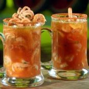 COCTEL DE CAMARON Y PULPO EN CERVEZA