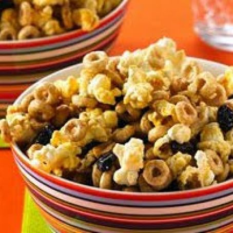 Snacks - Cheerios Cinnamon-Popcorn Snack