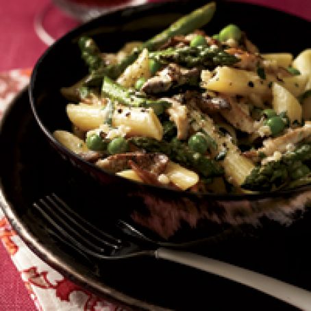 Penne with Asparagus, Peas, Mushrooms and Cream
