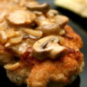 Chicken with Mushrooms in Creamy Mustard Sauce