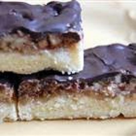 Caramel Pecan Shortbread Bars