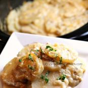 Slow Cooker Cheesy Scalloped Potatoes!