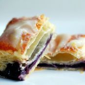 Blueberry Lemon Cheesecake Breakfast Pastries