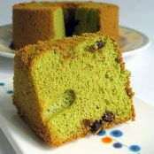 Maccha Chiffon Cake with Choco Chips