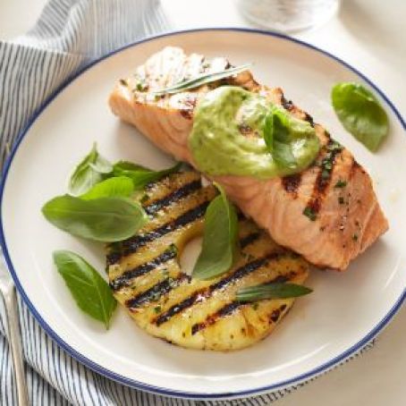 Salmon and Pineapple Grilled with Avocado Dressing