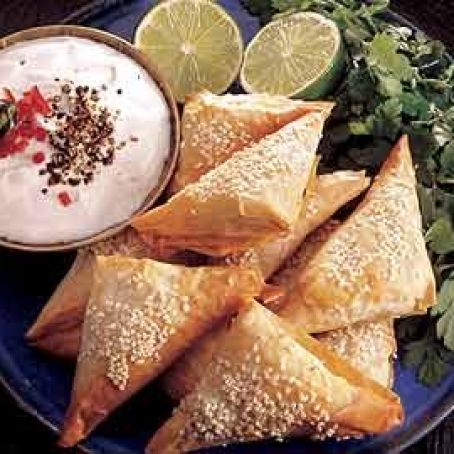 EMPANADAS DE POLLO HOJALDRADAS Y HORNEADAS