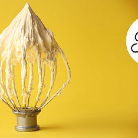 Fluffy Vanilla Buttercream Frosting