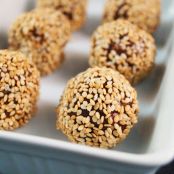 bites - Raw Almond Fudge Bites (Vegan & Gluten Free)