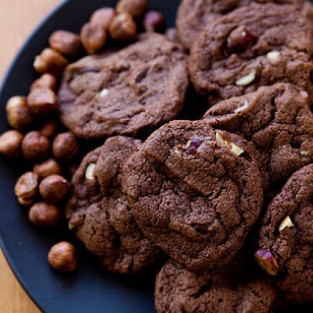 CHOCOLATE NUTELLA COOKIES WITH HAZELNUTS