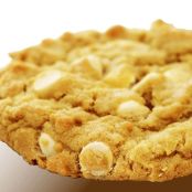 WHITE CHOCOLATE COOKIES