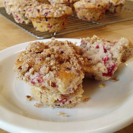Cranberry Pecan Streusel Muffins