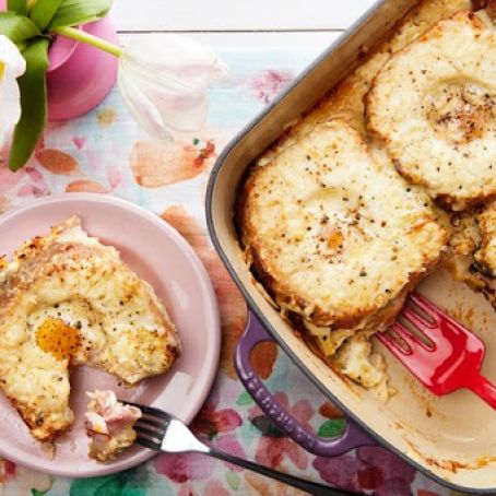 Croque Madame Casserole With Ham and Gruyère