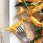 Garganelli with Asparagus and Pecorino Cheese