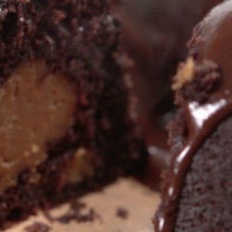 Buckeye Bundt Cake