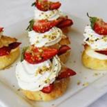 Straweberry Cream Puffs