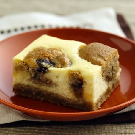 Peanut Butter-Chocolate Chip Cheesecake Bars