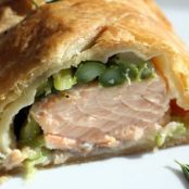 Salmon en Croûte with Rosemary and Asparagus