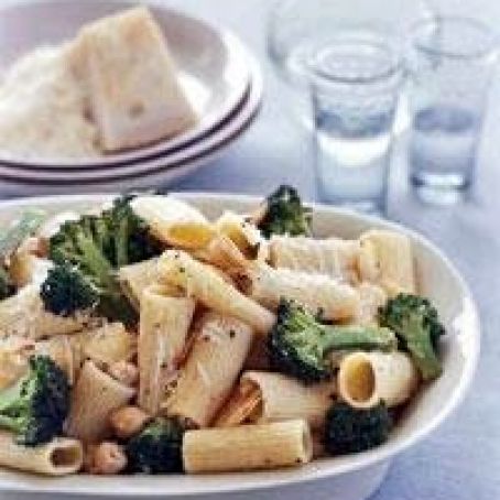 Broccoli and Chickpea Rigatoni