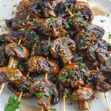 Balsamic Garlic Grilled Mushroom Skewers