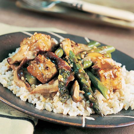 Spicy Asparagus-Tempeh Stir-Fry