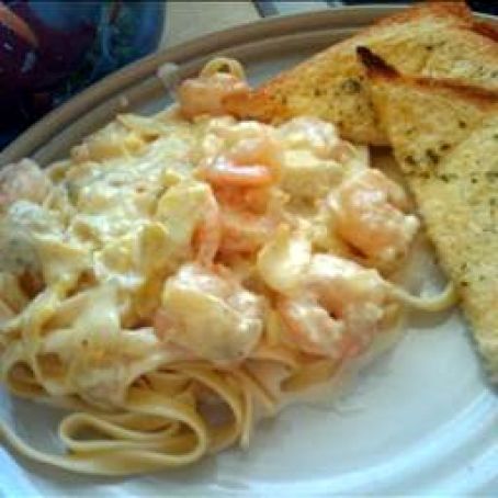 Ambie's Shrimp & Artichoke Alfredo