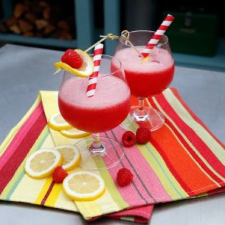 Frozen Raspberry and Vodka Lemonade