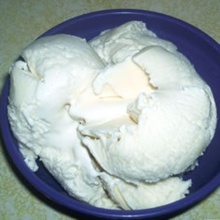 Homemade Vanilla Ice Cream