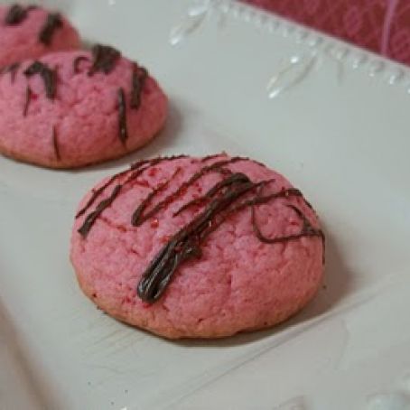 Strawberry Cake Cookies