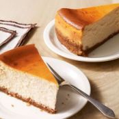 MAPLE-WALNUT CHEESECAKE