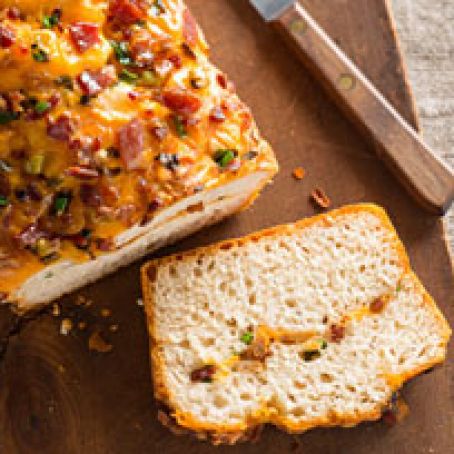 Cheddar-Bacon Monkey Bread