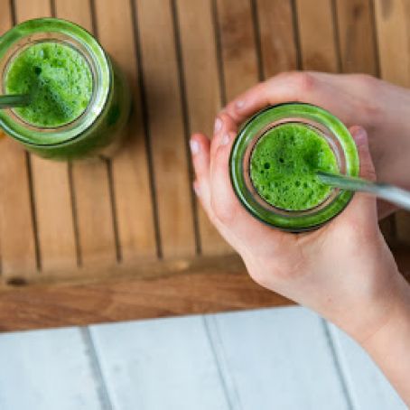Cucumber Kale Cleanser (aka Green Juice