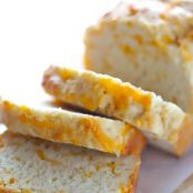 Garlic Cheddar Beer Bread