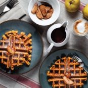 Recipe: Protein-Packed Pumpkin Pie Waffles | Triathlete.com