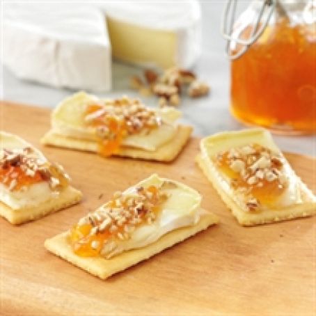 Warm Brie Crackers